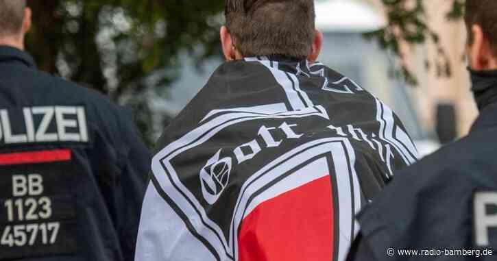 Rund 600 Rechtsextremisten per Haftbefehl gesucht