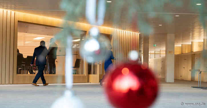 Heidelberg:  Polizei verfolgt und stellt Christbaumkugel-Dieb