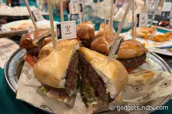 Israel's SavorEat Begins Selling Personalised 3D-Printed Vegan Burgers