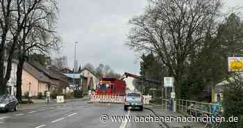 Umgestürzter Baum: Schleidener Straße stundenlang gesperrt