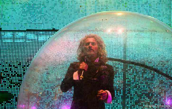 The Flaming Lips postpone New Year’s Eve shows due to Omicron spike