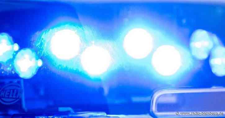 Feiernde greifen Polizisten an: Drei verletzte Beamten