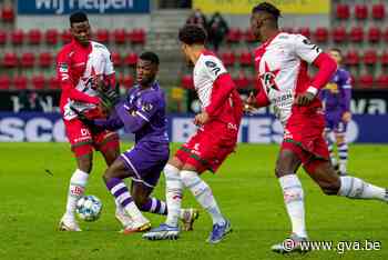 Zulte Waregem deelt kansloos Beerschot uppercut uit - Gazet van Antwerpen