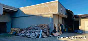 Galliate, il Comune compra il capannone che ospitava un supermercato: sarà la casa del volontariato - La Stampa