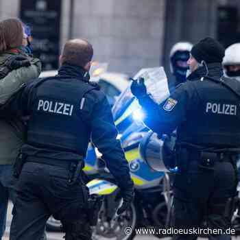 Corona-Demos belasten Beamte psychisch - radioeuskirchen.de