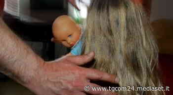 Prato, migliaia di foto pedopornografiche: arrestato 54enne - TGCOM