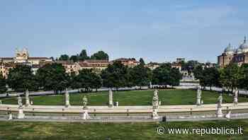 Padova, la battaglia di due consiglieri comunali: "In Prato della Valle solo statue di uomini, ne vogliamo una dedicata a una donna" - La Repubblica