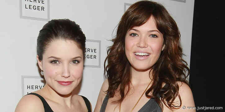 Mandy Moore Reveals Sophia Bush Helped Her Avoid a Wardrobe Malfuction at the Emmys