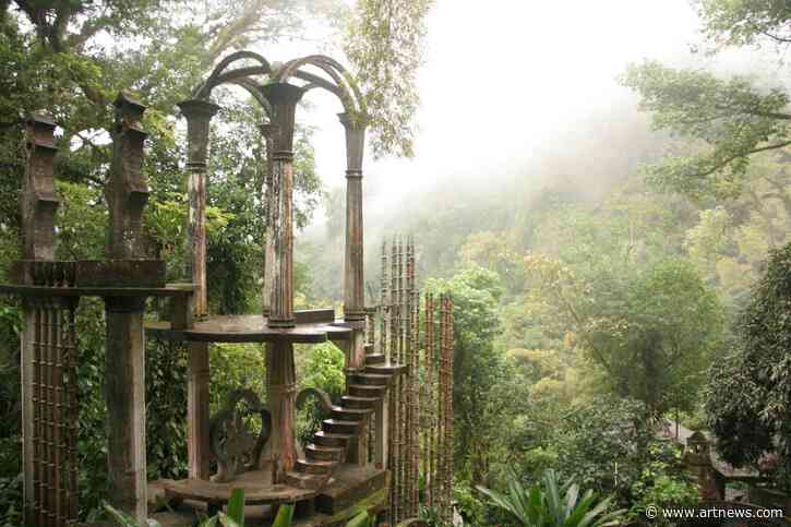 Essential Books: 7 In-Depth Histories of Surrealism