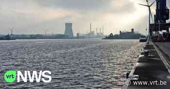 Inwoners Evergem en Assenede halen opgelucht adem: stank Gents schip is eindelijk weg - VRT NWS