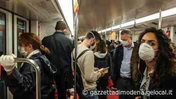 Mantova-Carpi-Modena, chiede di indossare mascherina FFp2: capotreno aggredita e treno soppresso - La Gazzetta di Modena