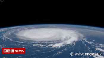 Climate change: Hurricanes to expand into more populated regions