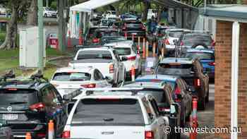 Brett Sutton tells Victorians to get tested in afternoon to dodge testing lines - The West Australian