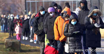 U.S. Covid cases rise to pandemic high as delta and omicron circulate at same time - CNBC