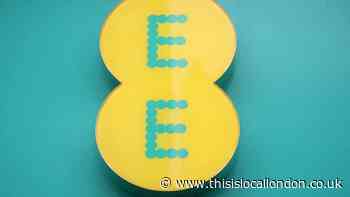 EE announces January sale and how to get a free Samsung Chromebook