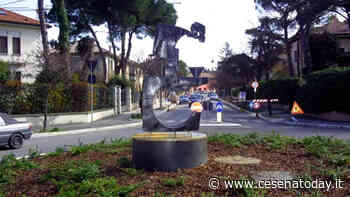 Opera d'arte che abbelliva una rotonda buttata via per sbaglio dal Comune - CesenaToday