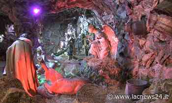 Natale - Nella cattedrale Mileto il presepe è un’opera d’arte di oltre 35 metri, ecco le immagini: video - LaC news24