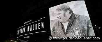 Un moment de silence pour John Madden, partout