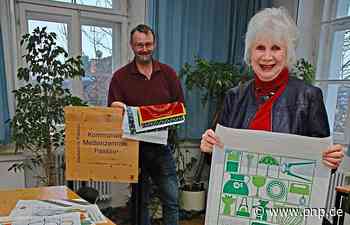 In Passau gibt es eine der weltweit größte Plastiktüten-Sammlungen - Passau - Passauer Neue Presse