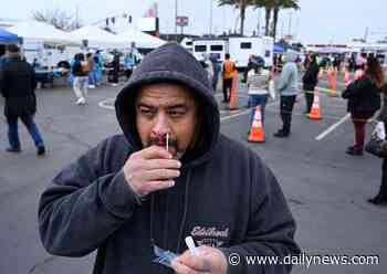 New Year’s & coronavirus: Avoid big indoor parties, experts say, and protect elderly - LA Daily News