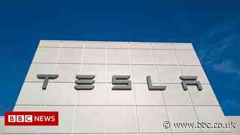 Tesla to recall 475,000 cars in the US