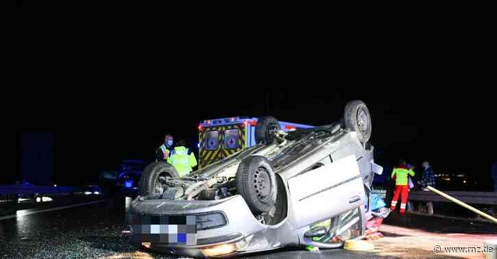 A6 bei Mannheim:  Fiat überschlägt sich