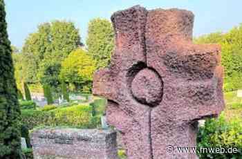 Blumen für den ehemaligen Ehrenbürger der Stadt - Hardheim - Nachrichten und Informationen - Fränkische Nachrichten