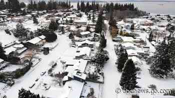 Southern storms damage homes, buildings, power lines