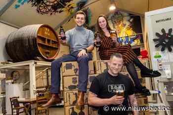 Deze harmonie lanceert eigen biertje: “Ideale manier om onze musical te promoten”