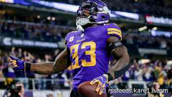 Vikings' Cook returns as receiver Thielen is placed on IR