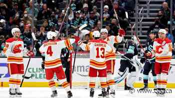 Tkachuk, Gaudreau lead Flames past Kraken