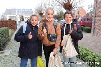 Kinderen houden traditie van nieuwjaarke zoete in ere