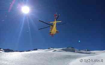 Cuneo, valanga travolge due scialpinisti: un ferito - Sky Tg24