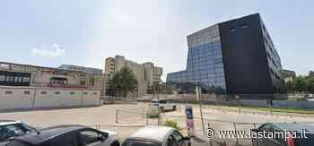 A Melfi operaia investita da un bus dopo il turno notte, morta in ospedale - La Stampa