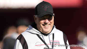 Falcons' Dean Pees gives blunt answer when asked about stopping Bills' Josh Allen