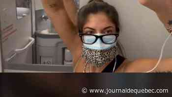 Isolée dans les toilettes de l'avion pendant des heures