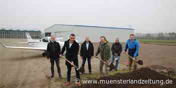 Erster Spatenstich am Flugplatz: Halle schafft Platz für zwölf Flugzeuge | Stadtlohn - Münsterland Zeitung