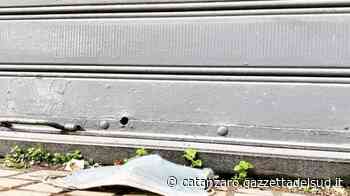 Troppi contagi, tre comuni della provincia di Crotone chiedono la "zona rossa" - Gazzetta del Sud - Edizione Catanzaro, Crotone, Vibo