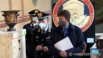 Tornano in Italia dagli Usa 200 reperti archeologici, Franceschini: «Ogni opera nel posto in cui è stata trafugata» - Corriere TV
