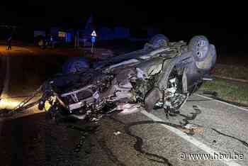 Auto crasht in Broekom (Borgloon) | Het Belang van Limburg Mobile - Het Belang van Limburg