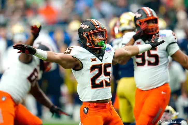 Oklahoma State completes program's largest comeback in Fiesta Bowl win