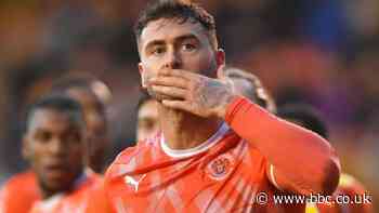 Blackpool 1-0 Hull City: Gary Madine's penalty secures victory for Seasiders