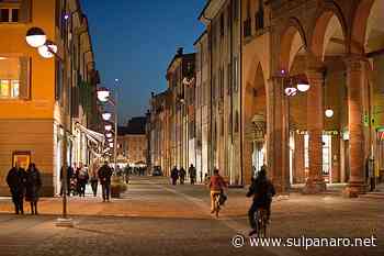 Carpi, prorogata la chiusura serale anticipata per i negozi di vicinato del centro storico - SulPanaro