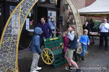 Gompel neemt babbelbankenroute in gebruik