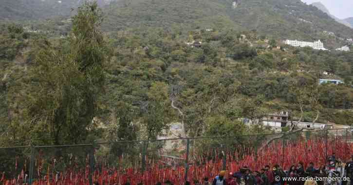 Mindestens zwölf Tote bei Massenpanik in Indien