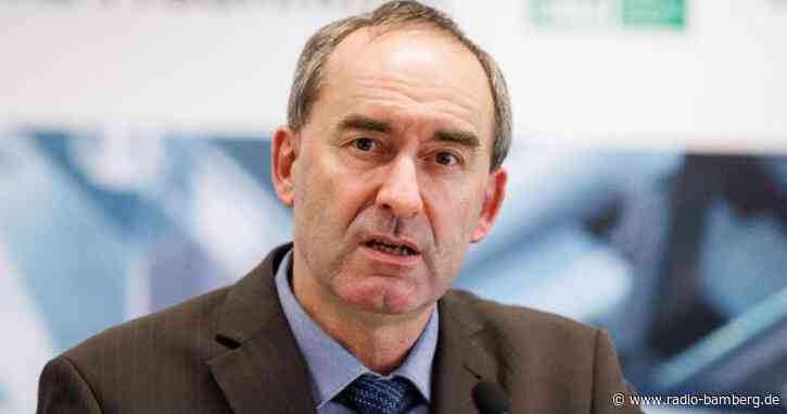 Aiwanger fordert mehr Hilfe für Bars, Clubs und Diskotheken