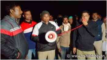 Forest range worker injured in tiger attack in Bengal's South 24 Parganas - India Today