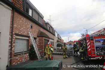 Elektriciteitsbrand aan voorgevel snel geblust (Lendelede) - Het Nieuwsblad