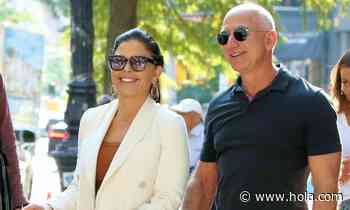 Jeff Bezos, de vacaciones con su novia Lauren Sánchez - HOLA.com