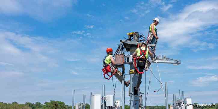 AT&T, Verizon Refuse FAA Request to Delay 5G Launch - The Wall Street Journal